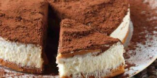 Non è domenica senza il dessert e con questa mitica cheesecake sembra festa: gusto tiramisù, freschezza massima!