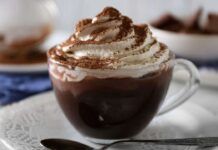 Come la coppa Malù, la mia versione è ancora più buona e fresca, ti rigenera con questo caldo infernale Inconfondibile golosità: questa coppa al cioccolato ti trasporterà indientro nel tempo a quando mamma ti premiava!