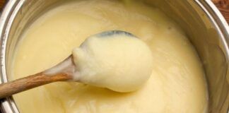 Se la crema l'hai sempre fatta con i tuorli, non sai che ti perdi, il mio pasticciere ci mette pure gli albumi sembra una nuvola!