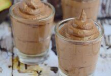 Dimentica la gelatiera e preparazioni complesse, prepariamo un gelato goloso in 5 minuti al cacao o al cioccolato così accontenti tutti!