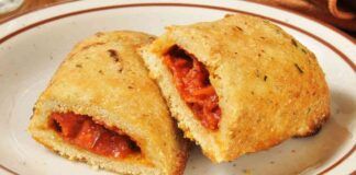 Prepariamo le pizze? Tranquilla non ti faccio accendere il forno e non aspetti ore: ecco l'impasto pronto subito da cuocere in padella!