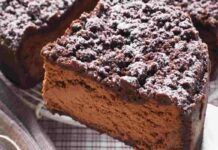 La sbriciolata per me é così, impasto al cacao e dentro doppia crema al caffè: sembra la torta del nonno, ma croccantina e più golosa