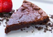 0 farina, per questa torta al cioccolato metto 2 cucchiai di amido e 1 ingrediente che la rende cremosa e fresca, 5 minuti ed è pronta