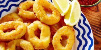 I calamari fritti li faccio solo con questa pastella, quando li servo a cena spariscono in un lampo - RicettaSprint