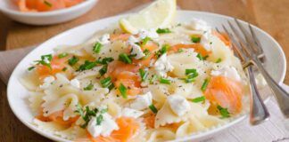 Gustosa stracciata di bufala e salmone fresco, rendono la mia pasta all'insalata irresistibile, è così che oggi ho conquistato tutti