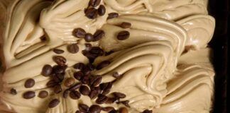 Gelato al caffè senza gelatiera, aggiungo sempre questo ingrediente e sarà cremosissimo