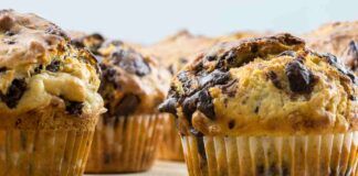 Muffin 8 cucchiai al cioccolato fondente metto in friggitrice ad aria me li invidiano tutti