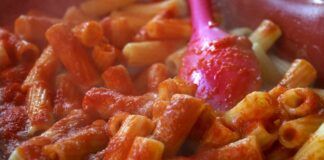 Pasta al sugo della nonna cosa nasconde questa semplice ricetta Tutto quello che nessuno ti ha mai detto!
