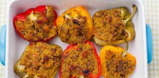 Peperoni della nonna alla siciliana, tanto semplici quanto saporiti, basta un po' di pane e qualche pomodoretto per una cena favolosa!
