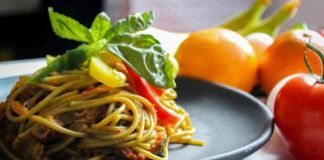 Chi ha inventato prima gli spaghetti? Noi italiani o popoli dall'estero?