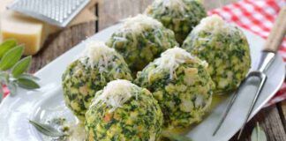 Polpettine di pane raffermo vegetariane, sono così buone che una tira l'altra - RicettaSprint