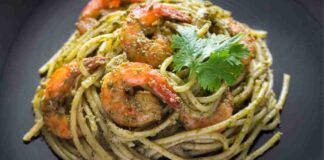 Quando faccio la pasta con i gamberi mi piace aggiungere sempre del pesto sublime, raffinato e pronto in 7 minuti Ricettasprint