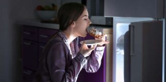 Cosa mangiare per evitare l'insonnia ed i raptus della fame di notte