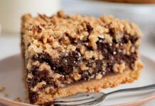 Con la nutella faccio una sbriciolata da 2.0, la servo a colazione e sparisce subito