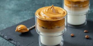 Invece della solita crema di caffè, prova il cappuccino freddo al contrario, molto più piacevole e sfizioso, perfetto a tutte le ore