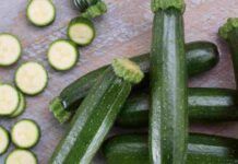 Mi occorrono solo 2 ingredienti per realizzare questi involtini di zucchine: saranno il must delle mie serate estive involtini di zucchine