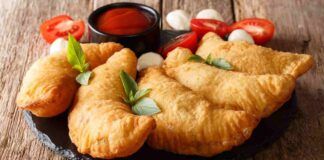 Panzerotti per tutti stasera, ma come li cuoci? Indecisa tra forno o padella vero? La friggitrice ad aria risolve tutto