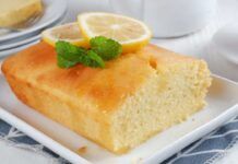 Non faccio il solito plumcake a limone, questo sembra quasi un dessert, è senza lievito e ricoperto da goloso sciroppo, buonissimo! Non faccio il solito plumcake a limone, questo sembra quasi un dessert, è senza lievito e ricoperto da goloso sciroppo, buonissimo!