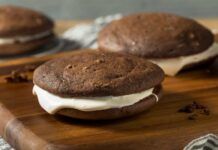 È incredibile, quando porto questi dolci a tavola, hanno più successo di una torta, sarà la frolla o il ripieno cremoso ma nessuno dice no È incredibile, quando porto questi dolci a tavola, hanno più successo di una torta, sarà la frolla o il ripieno cremoso ma nessuno dice no