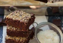 Brownies cioccolato e cocco per un risveglio unico che ti metterà il buon umore e affronterai la giornata nel miglio modo possibile