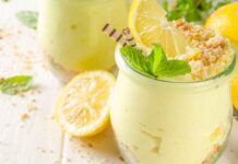 Contro il caldo ho preparo questa merenda fresca, la arricchisco con la frutta e non serve metterla in freezer - RicettaSprint