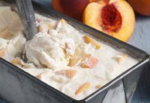 Ho fatto il gelato alle pesche senza gelatiera mi sono bastati pochissimi minuti, dopo averlo assaggiato non lo comprerai più!