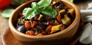 Melanzane a funghetto faccio tutto in padella proprio come fa la mia nonna nulla di più buono e salutare, non friggo e non sporco nulla