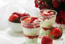 Mousse alle fragole e cioccolato bianco
