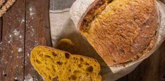 Il pane alla curcuma è il mio preferito, a ferragosto sarà il re della tavola! -RicettaSprint