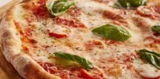Pizza veloce senza lievito, con questa ricetta diventerai la regina della cucina - RicettaSprint