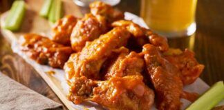 Le alette di pollo dei fast food ti fanno impazzire? Allora prova queste, sono più buone, una ricetta che spacca!