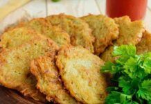 Invece di cucinare le patate al forno mi sono inventata delle frittelle: dalla prima volta non le mollo più, vogliono tutti la doppietta frittelle di patate