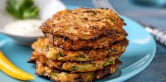 Grattugia zucchine ed emmenthal, ti faccio preparare delle frittelle croccanti e gustose in meno di 10 minuti!