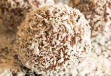 Questi si chiamano bocconcini al cocco e non sono solo buoni, ti sorprenderà sapere che hanno solo 55 kcal