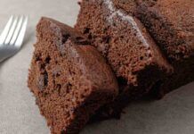 Se c’è una bottiglia di birra scura in frigo, non berla: ti servirà a preparare questo dolce, bontà allo stato puro