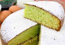 Questa torta ormai me la chiedono continuamente: non faccio in tempo a farla che finisce subito, ti svelo la ricetta