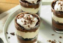yogurt e del cioccolato fondente