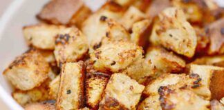 Aperitivo rinforzato con i crostini, ma facciamoli con il trucco di mia suocera, i suoi spariscono in un lampo - RicettaSprint