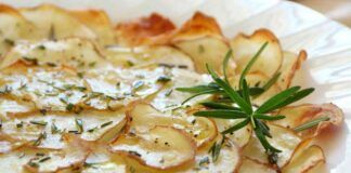 Le chips di patate le faccio al forno sono croccanti e leggerissime perfette con tutto