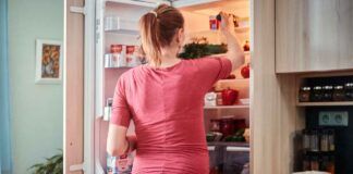 Oggi nel frigo ho visto quella brutta muffa verde che mi ha mandato in tilt, ma così ho risolto - RicettaSprint