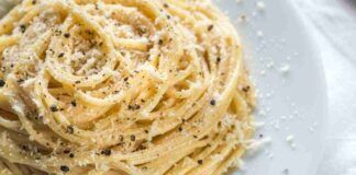 Pasta del cornuto ma con stile, il sabato a pranzo a casa mia è un grande classico - RicettaSprint