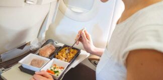 Addio ai pasti gratis offerti in aereo da questa compagnia