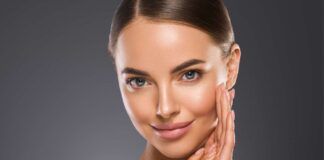 Pelle del viso liscia e setosa, senza imperfezioni con la crema esfoliante fai da te