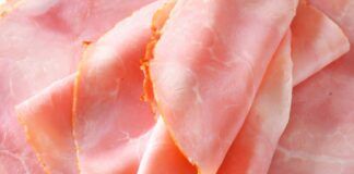 Quale prosciutto cotto è migliore? Occhio ai rischi legati a questo salume