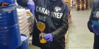 Mega operazione dei NAS che sequestrano svariate migliaia di litri di falso olio evo