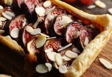 Ti faccio preparare in soli 5 minuti la torta alle mandorle e fichi, 20 minuti di cottura e servi un dessert irresistibile Ti faccio preparare in soli 5 minuti la torta alle mandorle e fichi, 20 minuti di cottura e servi un dessert irresistibile