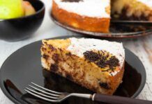 Torta morbide alle pere e gocce di cioccolato, non uso burro e uova solo 200 Kcal a colazione è perfetta