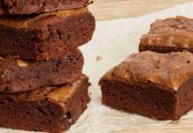 Mangio brownies spesso da quando li faccio senza burro e zucchero, il cioccolato non manca ma non mi sento in colpa!