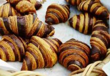 Cornetti kinder: ricetta facilissima per tutti, ora li fai a casa invece di comprarli e sono molto più buoni spendendo la metà!