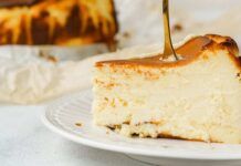 Torta cremosa 5.5: 50% yogurt, il resto lo tieni in frigo, mai visto un dolce al forno più particolare di questo!